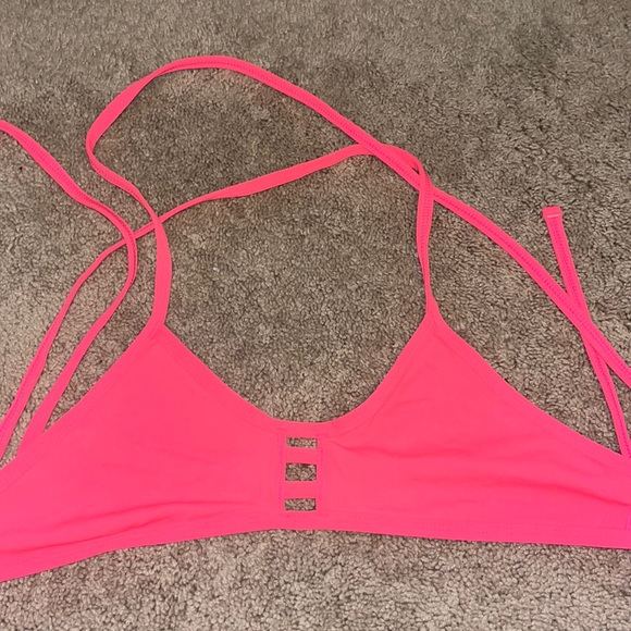 Jolyn Clothing Other - Jolyn swim top “tomcat”